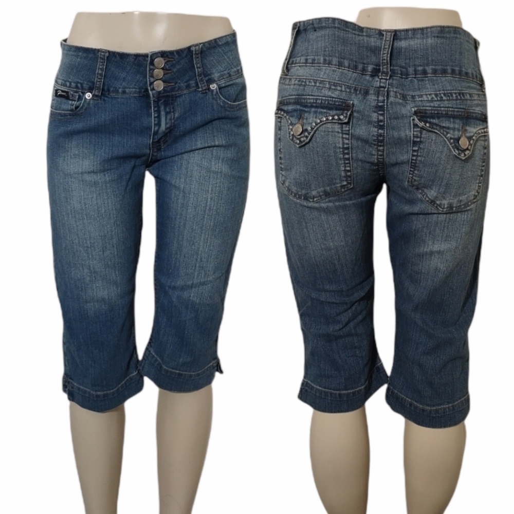 4/$20 • BUBBLEGUM FLAVOUR • Vintage Capri Jeans